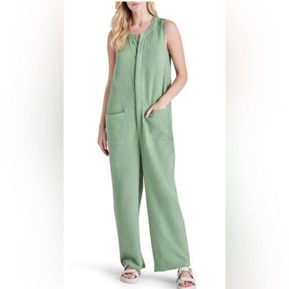 Steve Madden NWT Sleeveless Cotton Gauze Jumpsuit PASTEL GREEN - Picture 1 of 7